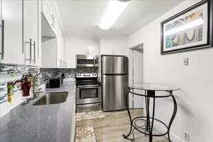 6800 NW 75th Dr, Tamarac, FL 33321 - Photo 8