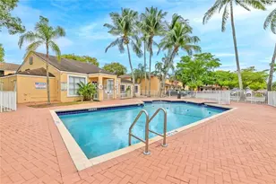 8053 SW 21st Ct, Miramar, FL 33025 - Photo 2