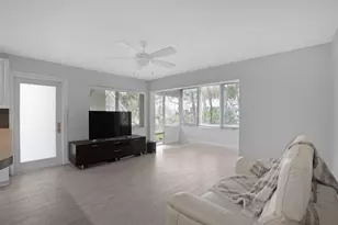 1000 SE 4th St, Fort Lauderdale, FL 33301 - Photo 4