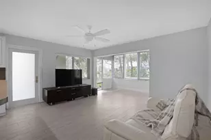 1000 SE 4th St, Fort Lauderdale, FL 33301 - Photo 4