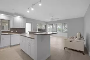 1000 SE 4th St, Fort Lauderdale, FL 33301 - Photo 8