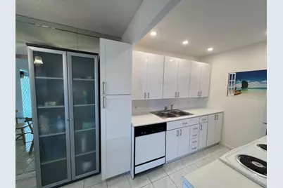 4053 Harwood #4053, Deerfield Beach, FL 33442 - Photo 4