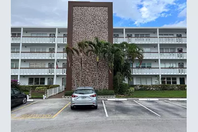 4053 Harwood E #4053, Deerfield Beach, FL 33442 - Photo 2