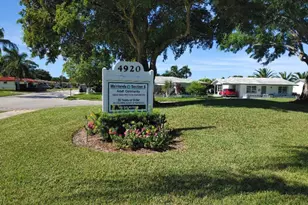 5004 NW 49th Rd, Tamarac, FL 33319 - Photo 14