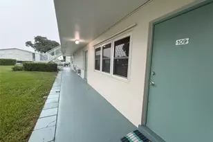 340 W Horizons Unit, Boynton Beach, FL 33435 - Photo 2