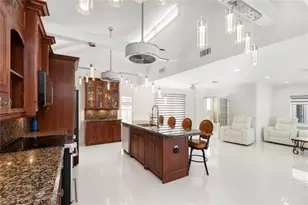 2557 SW 14th Ct, Deerfield Beach, FL 33442 - Photo 12