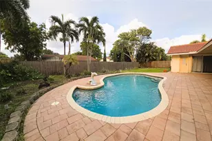 9091 NW 11th Ct, Plantation, FL 33322 - Photo 18