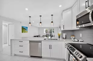 2300 NE 1st Ln, Boynton Beach, FL 33435 - Photo 4