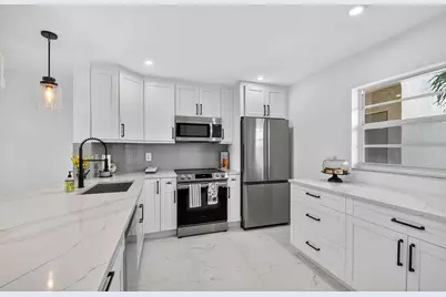 2300 NE 1st Lane #201, Boynton Beach, FL 33435 - Photo 2