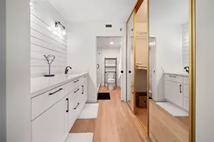 2240 N Cypress Bend Dr, Pompano Beach, FL 33069 - Photo 10