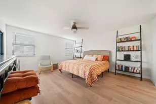 2240 N Cypress Bend Dr, Pompano Beach, FL 33069 - Photo 8