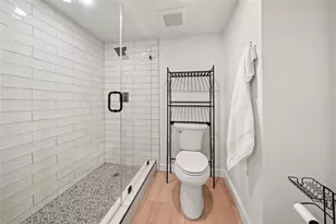 2240 N Cypress Bend Dr, Pompano Beach, FL 33069 - Photo 12