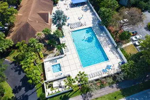 2240 N Cypress Bend Dr, Pompano Beach, FL 33069 - Photo 22