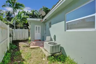 260 NE 41st St, Oakland Park, FL 33334 - Photo 32