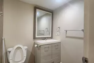 4200 NW 3rd Ct, Plantation, FL 33317 - Photo 10