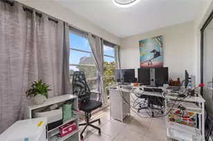 2314 S Cypress Bend Dr, Pompano Beach, FL 33069 - Photo 12