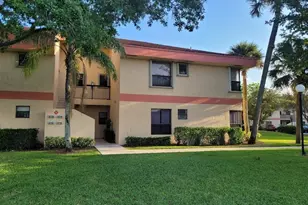 2744 S Carambola Cir S Unit, Pompano Beach, FL 33066 - Photo 2