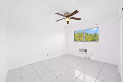 2700 NE 135 Street #34, Miami, FL 33181 - Photo 22