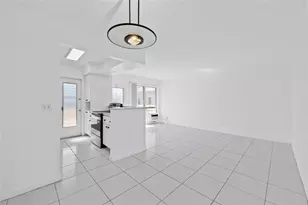 2700 NE 135th St, North Miami, FL 33181 - Photo 14