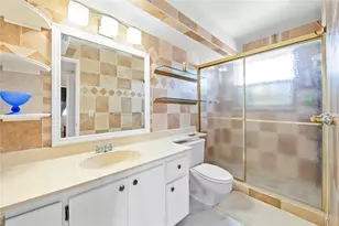 2801 NE 183rd St, Aventura, FL 33160 - Photo 34