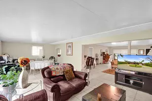 1070 NW 149th St, Miami, FL 33168 - Photo 12