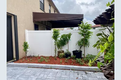 10396 W 34th Lane, Hialeah, FL 33018 - Photo 36
