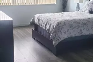 301 Golden Isles Dr, Hallandale Beach, FL 33009 - Photo 6