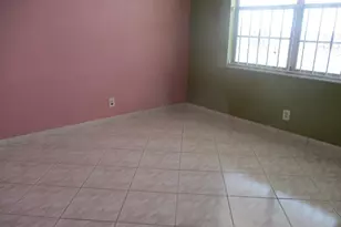 1401 NE Miami Gardens Dr, Miami, FL 33179 - Photo 8