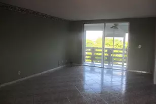 1401 NE Miami Gardens Dr, Miami, FL 33179 - Photo 6