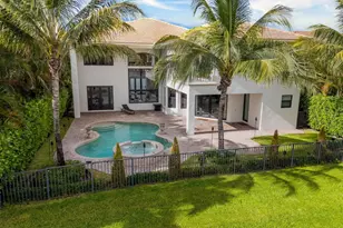 647 Edgebrook Ln, West Palm Beach, FL 33411 - Photo 52