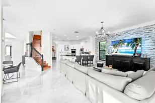 647 Edgebrook Ln, West Palm Beach, FL 33411 - Photo 14