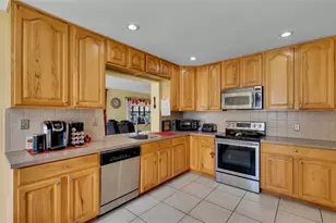 9802 NW 75th Ct, Tamarac, FL 33321 - Photo 32