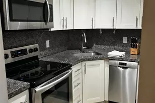 3200 NE 7th Ct, Pompano Beach, FL 33062 - Photo 4