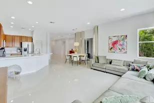 4422 Laurel Pl, Weston, FL 33332 - Photo 8