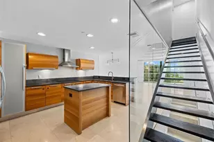 2950 NE 188th St, Aventura, FL 33180 - Photo 14