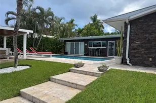 2761 NE 57th Ct, Fort Lauderdale, FL 33308 - Photo 4