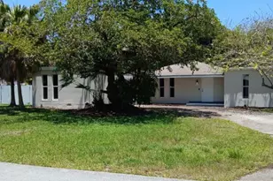 17131 SW 85th Ave, Miami, FL 33157 - Photo 2