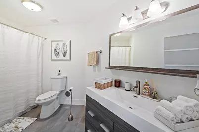 8340 NW 167th Terrace, Hialeah, FL 33016 - Photo 14