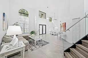 8340 NW 167th Terrace, Miami Lakes, FL 33016 - Photo 12