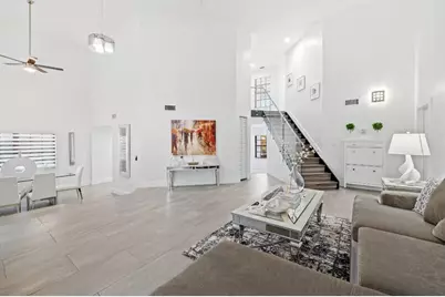 8340 NW 167th Terrace, Hialeah, FL 33016 - Photo 10