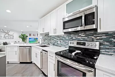 8340 NW 167th Terrace, Hialeah, FL 33016 - Photo 22