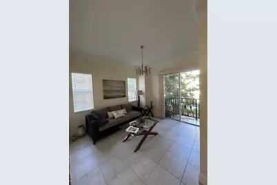 226 N Latitude Circle #205, Delray Beach, FL 33483 - Photo 2