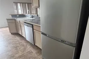 2458 SE Wald St, Port Saint Lucie, FL 34984 - Photo 8