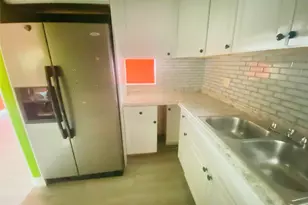 495 SE 8th St, Deerfield Beach, FL 33441 - Photo 2