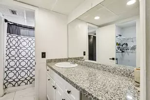 7897 Golf Cir Dr, Margate, FL 33063 - Photo 26
