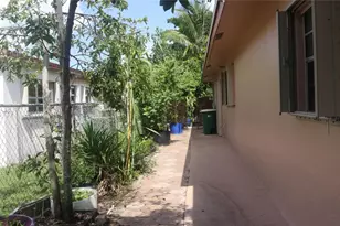 8261 NW 66th Terrace, Tamarac, FL 33321 - Photo 28