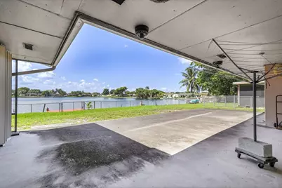 8720 Pasadena Boulevard, Pembroke Pines, FL 33024 - Photo 20