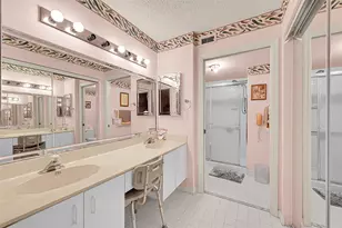 2541 N Nob Hill Rd, Sunrise, FL 33322 - Photo 8