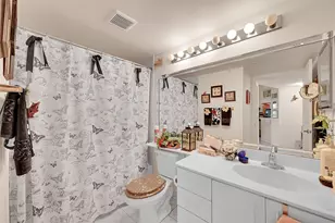 2541 N Nob Hill Rd, Sunrise, FL 33322 - Photo 12