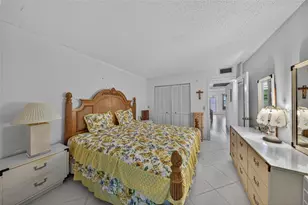 102 Newport F Unit, Deerfield Beach, FL 33442 - Photo 16